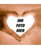 Fotorahmen Hände machen ein Herz. Ergänzen Sie Ihr Valentinstag Geschenk, Valentinstag mit diesem einfach zu Fotomontage online bearbeiten, können Sie speichern oder E-Mail.