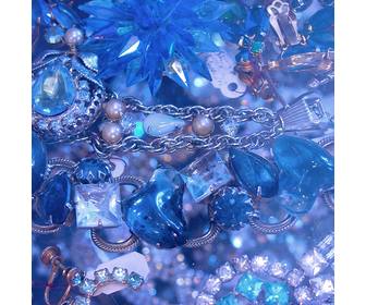 spiel um ihr gesicht in eine dieser blauen diamanten und edelsteine ​​zu finden