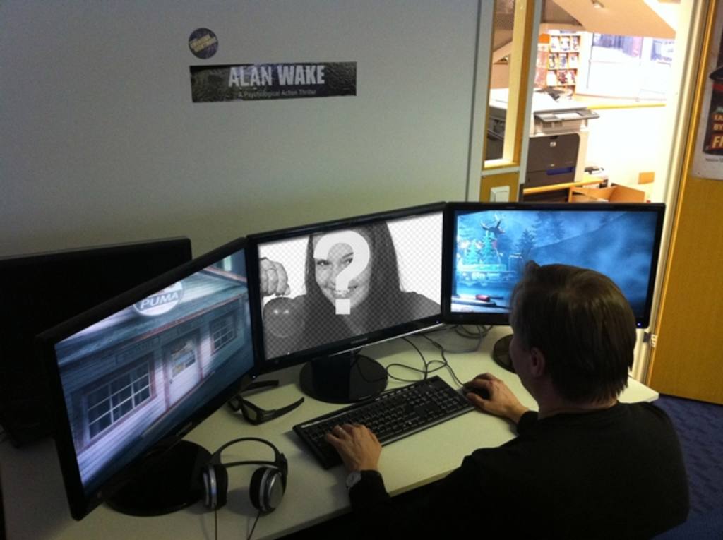 Fotomontage mit einem Video-Game-Spieler und Ihr Foto auf dem Computer neben zwei..