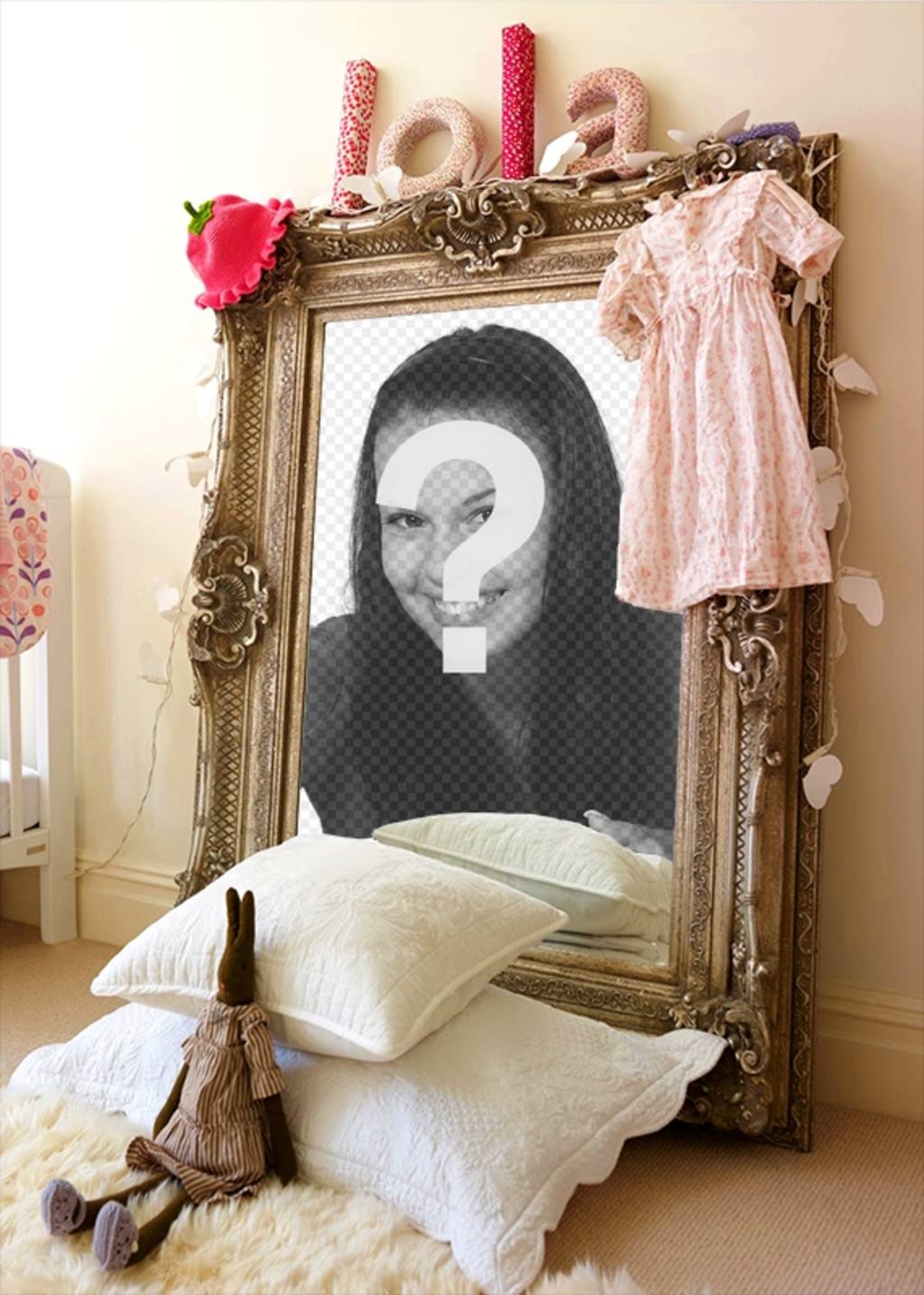 Fotomontage mit der Reflexion auf einem Spiegel in ein Mädchen-Zimmer. ..