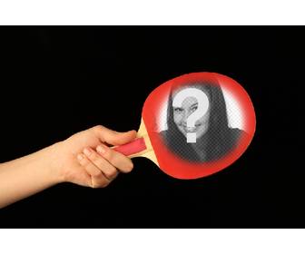 fotomontage mit einem roten ping-pong paddel um ein foto setzen und fertigen sie mit text online