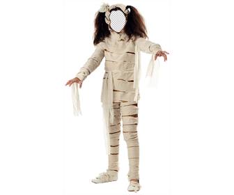 fotomontage eines madchens als mumie fur halloween verkleidet dass sie diese virtuelle mumie kostum