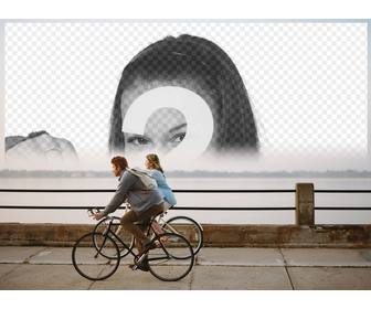 fotomontage auf einer fahrradtour um das foto auf den horizont zu platzieren