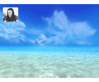 Bildschirmhintergrund, in dem Ihr Foto erscheint mit einem Hintergrund des blauen Himmels und des Meeres.