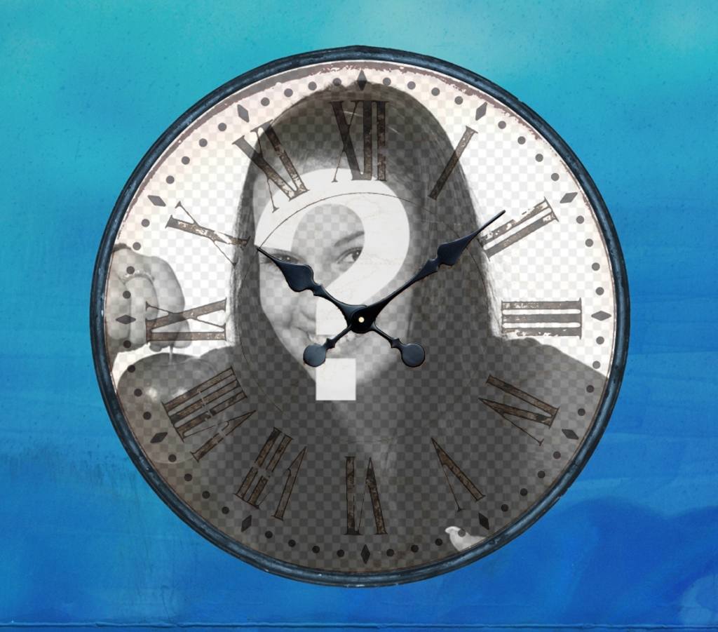 Online-Fotorahmen in Form einer analogen Uhr. ..