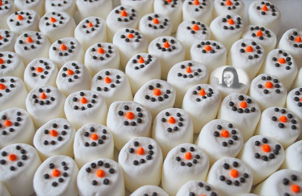 Spielen Sie mit einem Foto von sich selbst, zwischen Schneemänner zu finden. ..